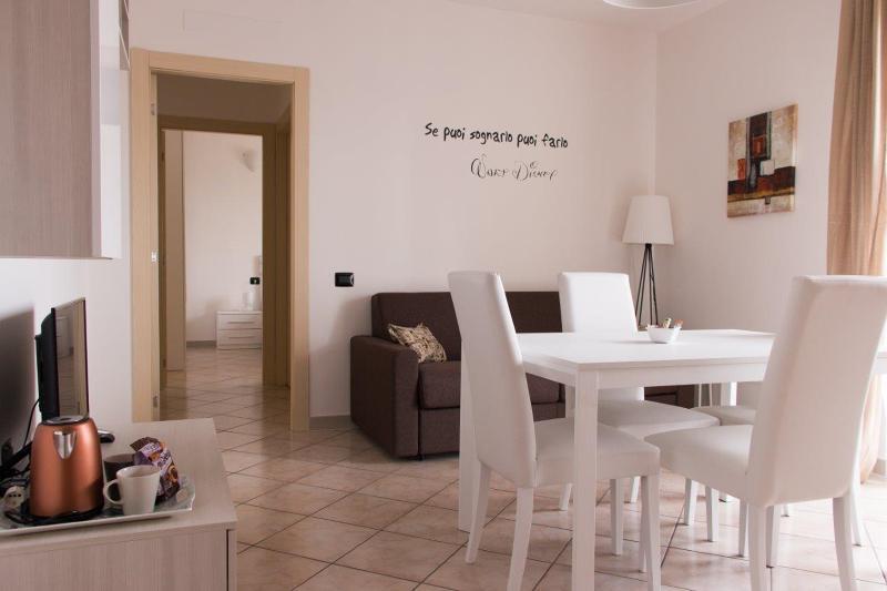 Hq Aparthotel Milano Inn - Smart Suites Cinisello Balsamo Exterior foto