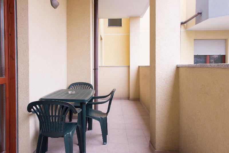 Hq Aparthotel Milano Inn - Smart Suites Cinisello Balsamo Exterior foto
