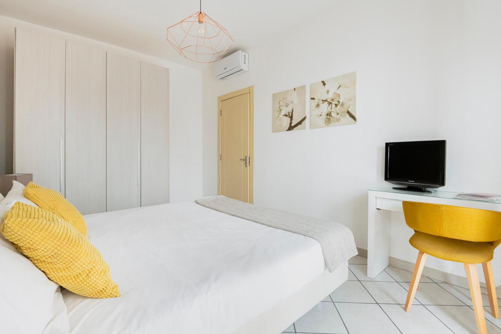 Hq Aparthotel Milano Inn - Smart Suites Cinisello Balsamo Exterior foto